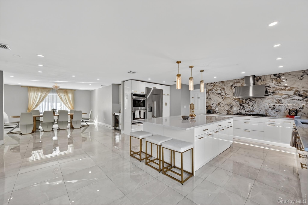 66 Murray Drive - Photo 3