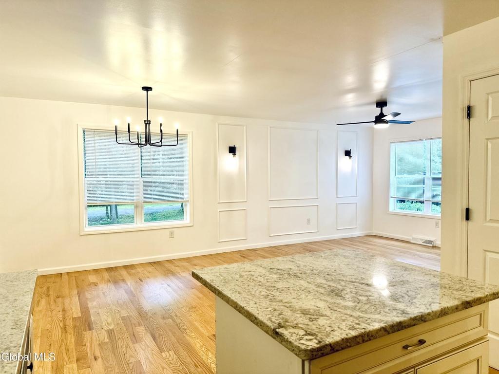 21 S Loughberry Road - Photo 5
