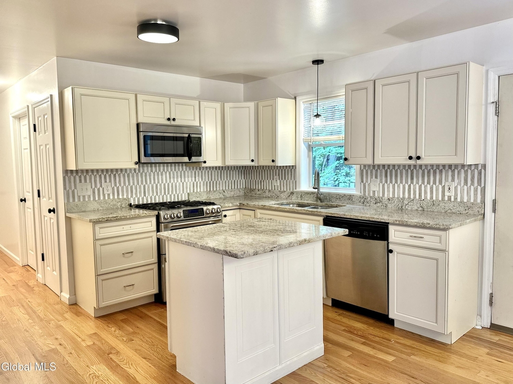 21 S Loughberry Road - Photo 4