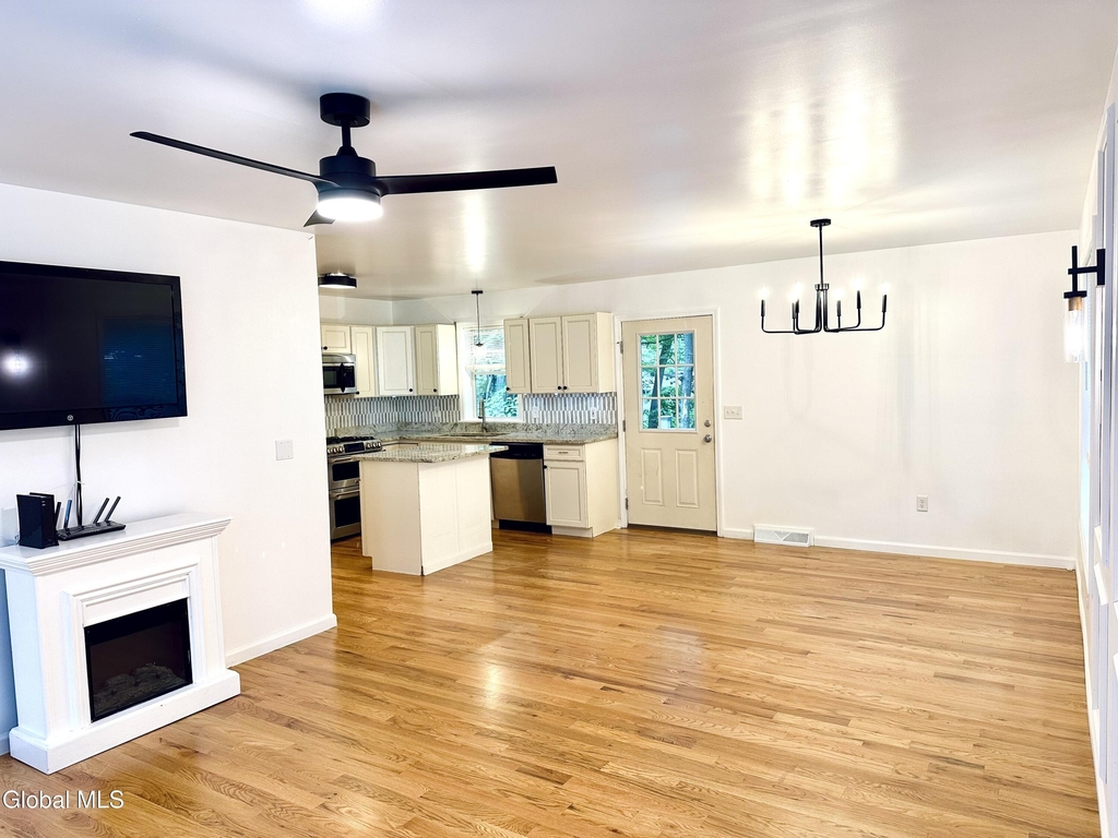 21 S Loughberry Road - Photo 1