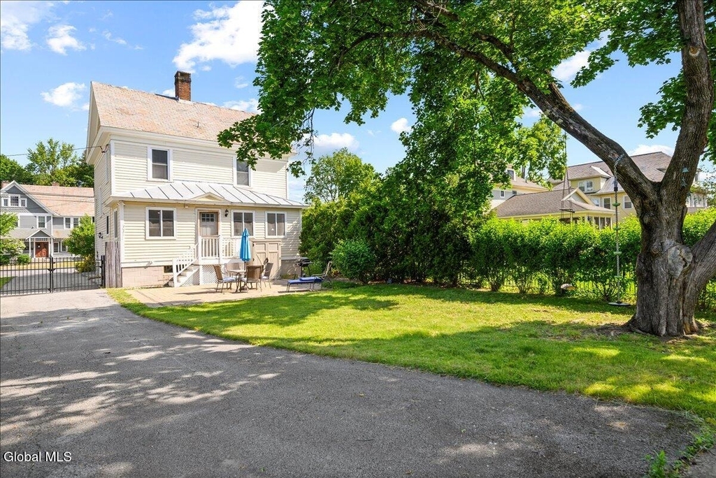 162 Lake Avenue - Photo 27