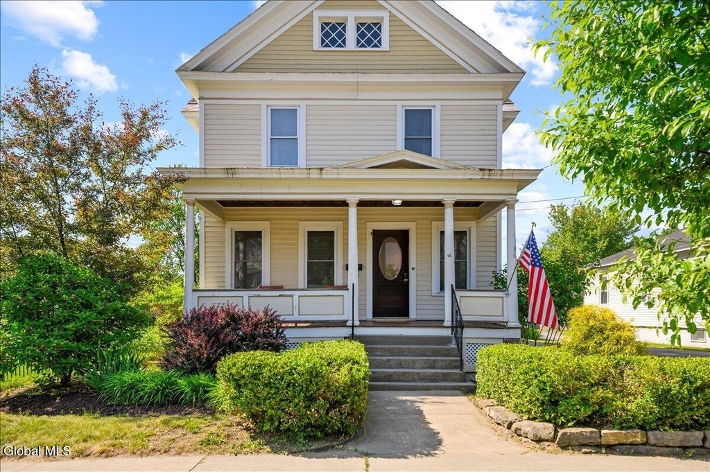 162 Lake Avenue - Photo 0