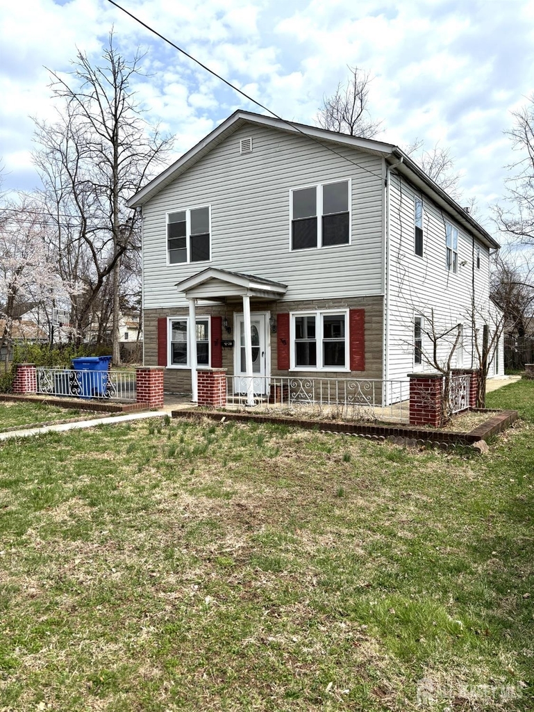 210 2nd Street - Photo 1