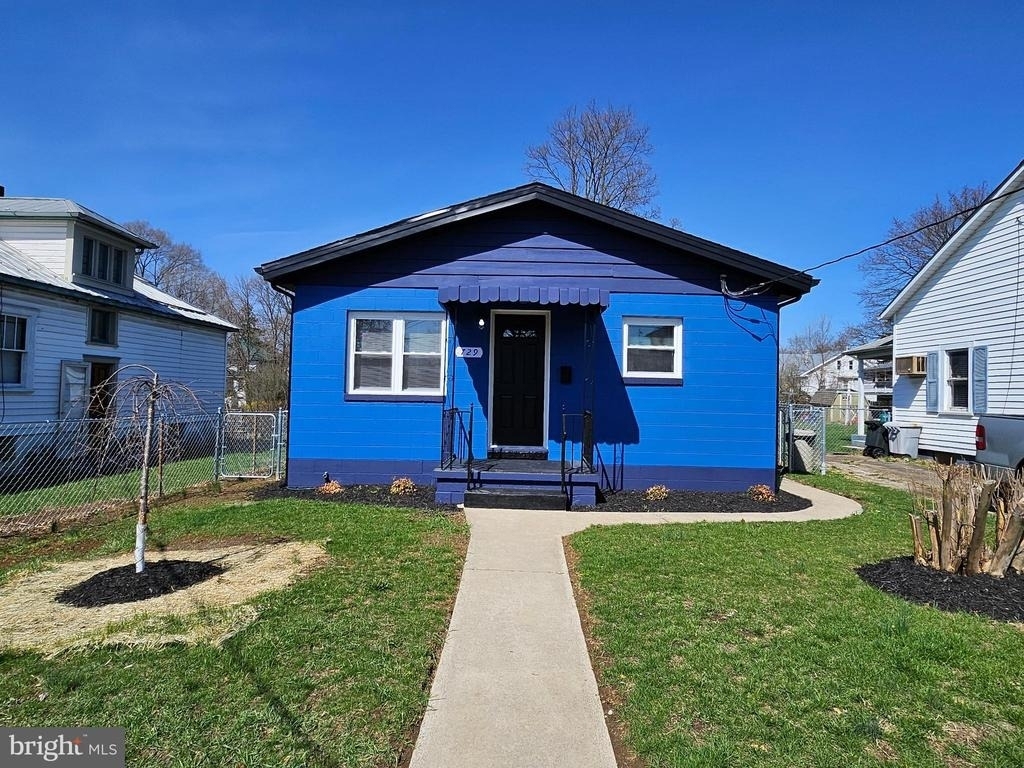 729 Faulkner Avenue - Photo 0