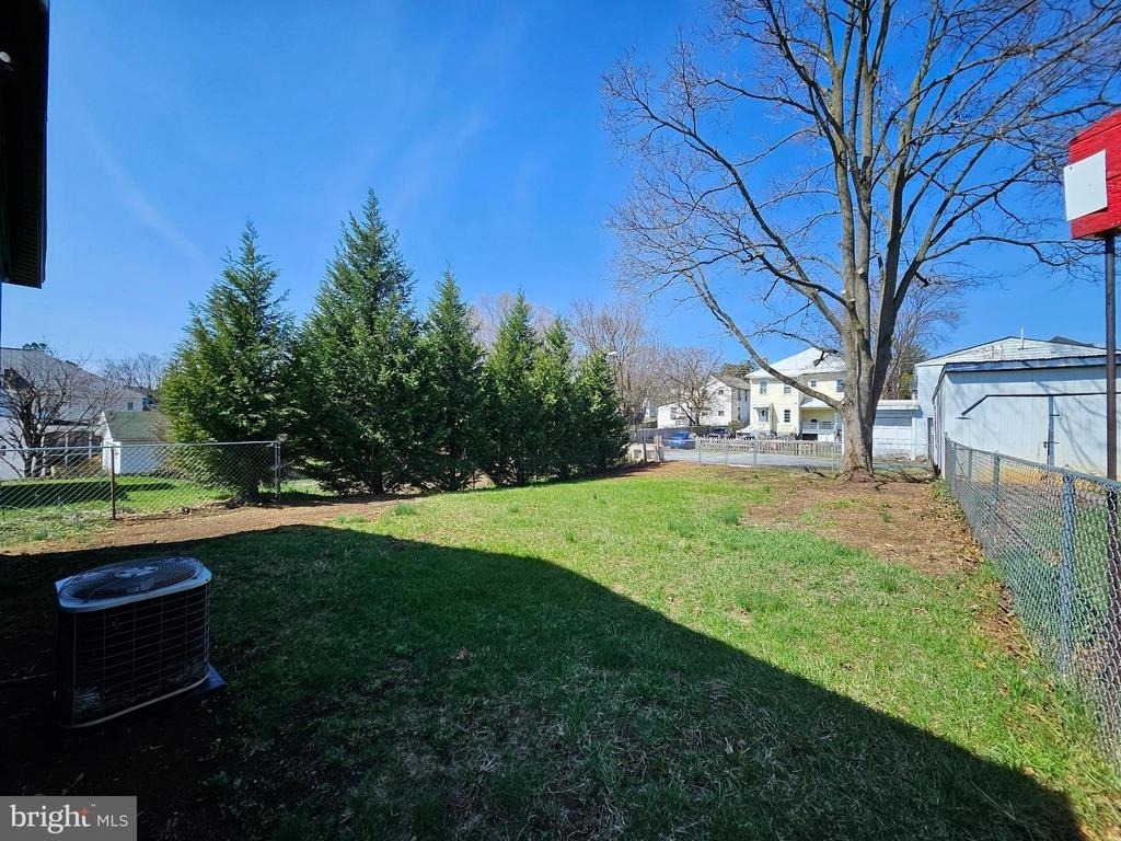 729 Faulkner Avenue - Photo 1
