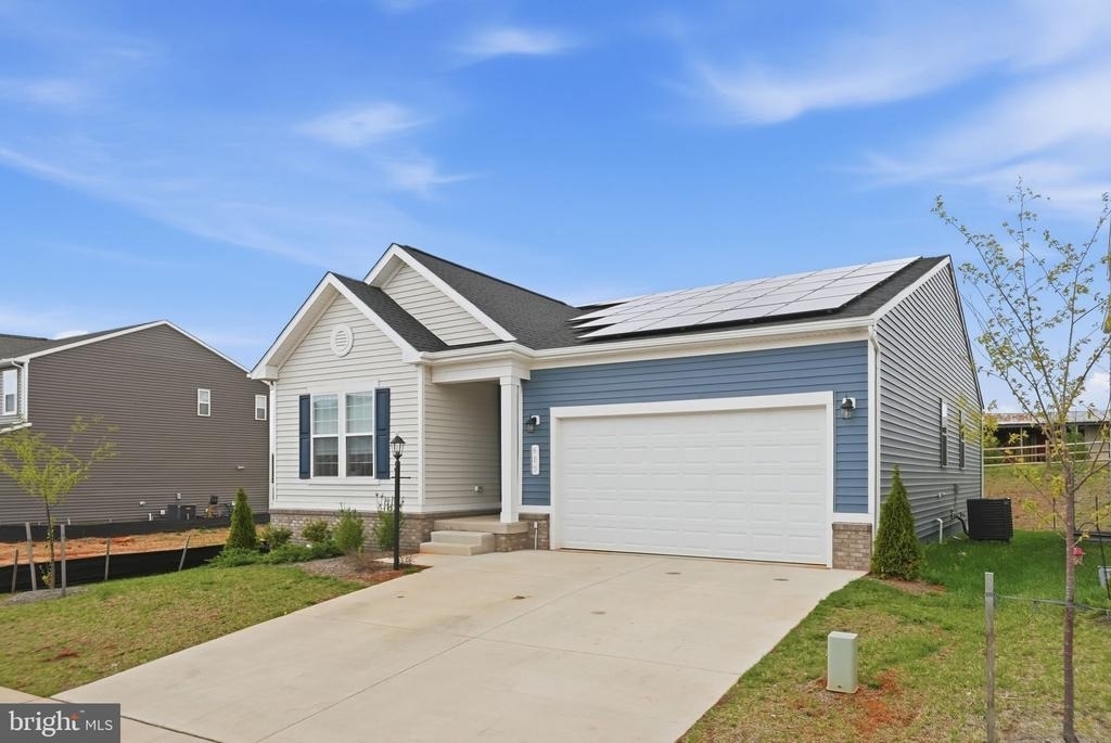 615 Clover Lane - Photo 1