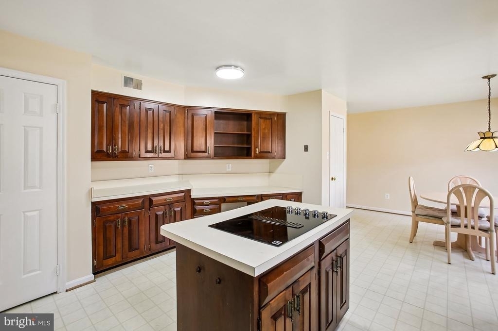 6604 Tina Lane - Photo 3