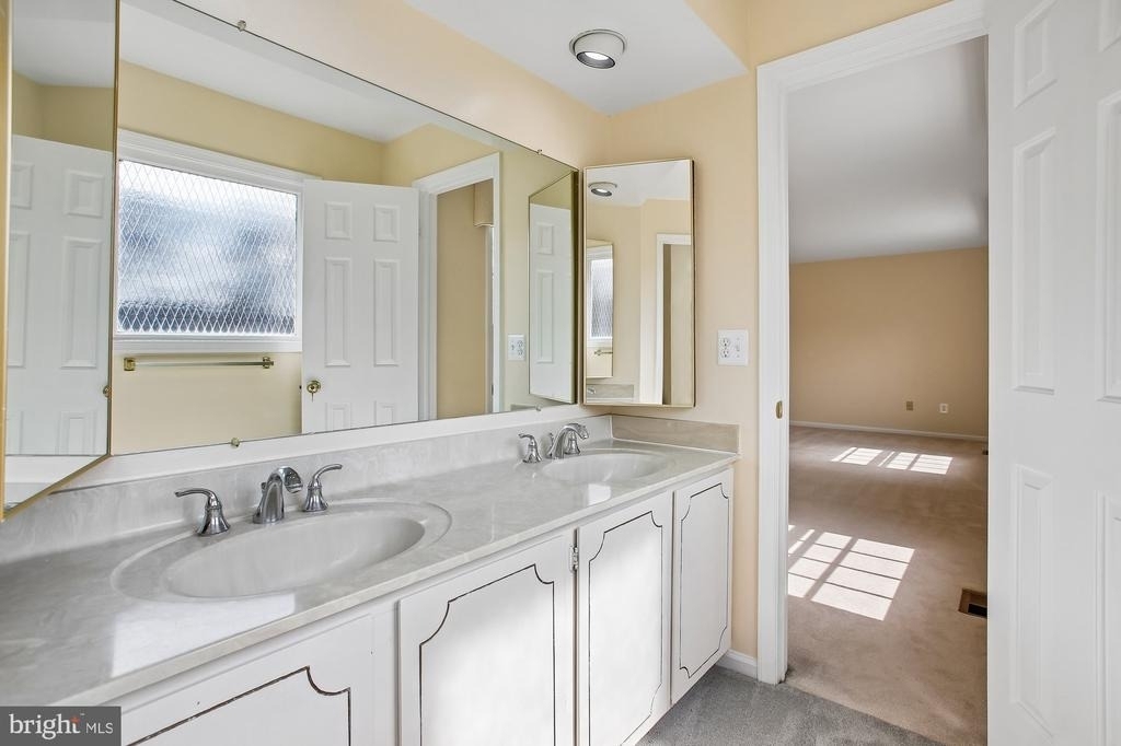 6604 Tina Lane - Photo 10