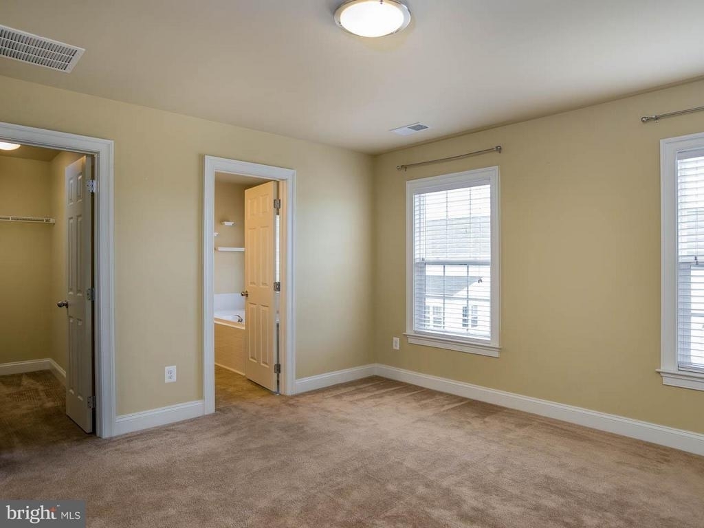220 Centennial Drive - Photo 10