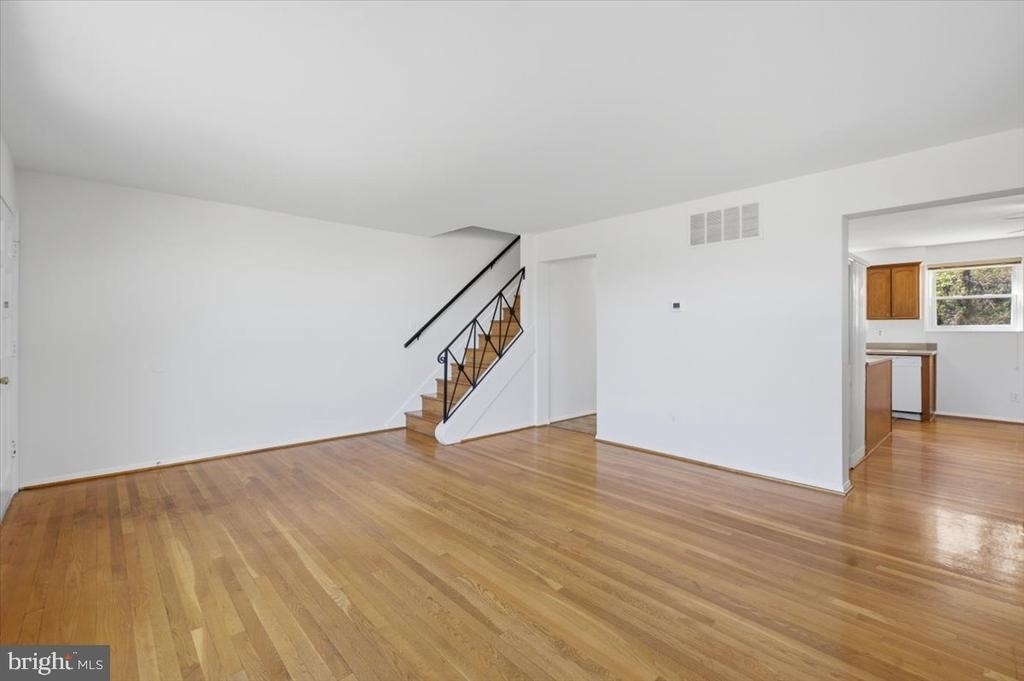 5039 8th Rd S - Photo 2