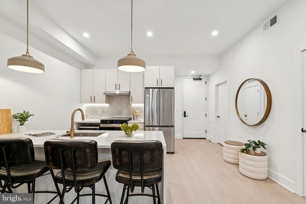 20 W Allens Lane - Photo 5