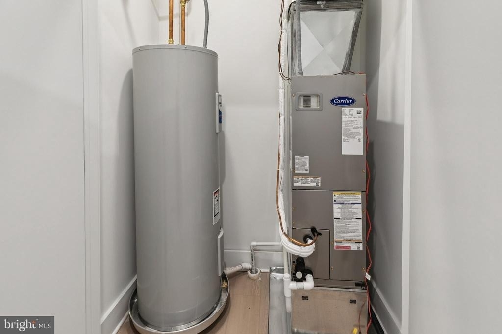 20 W Allens Lane - Photo 15
