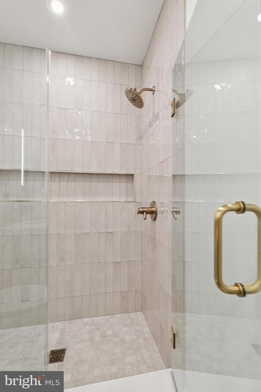 20 W Allens Lane - Photo 3