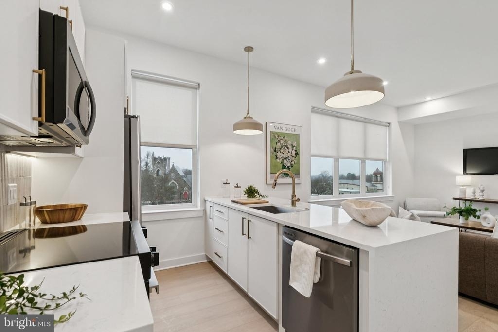 20 W Allens Lane - Photo 22