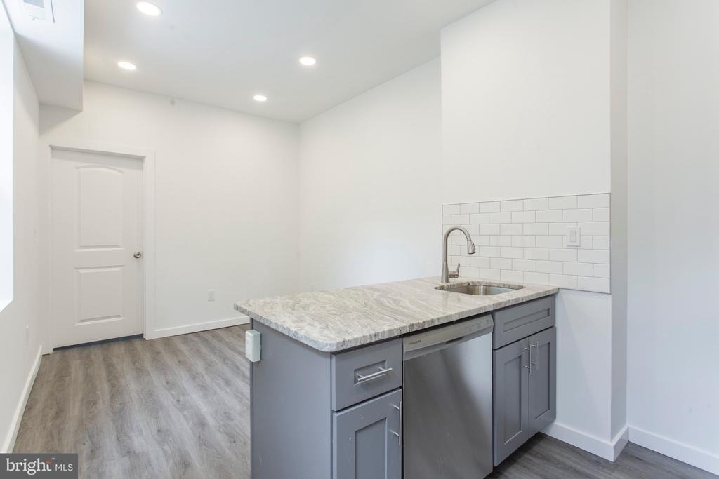 2131 N 8th Street - Photo 5