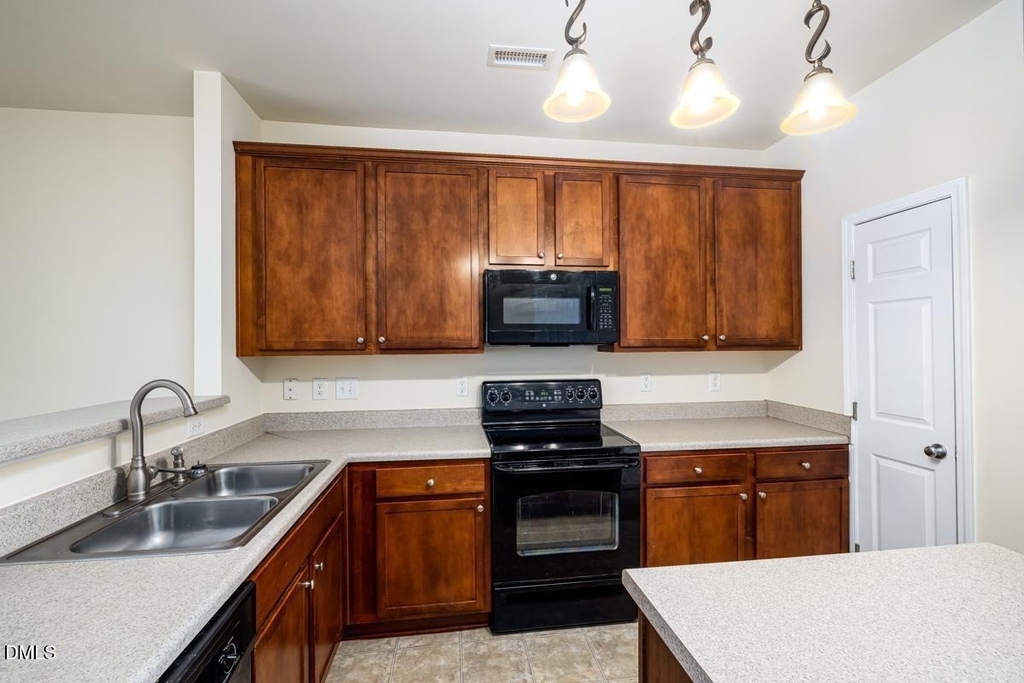 1619 Snowmass Way - Photo 5