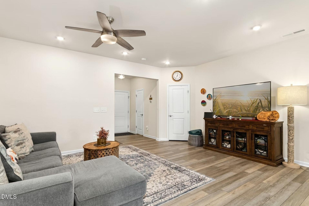 1209 Citadel Avenue - Photo 6