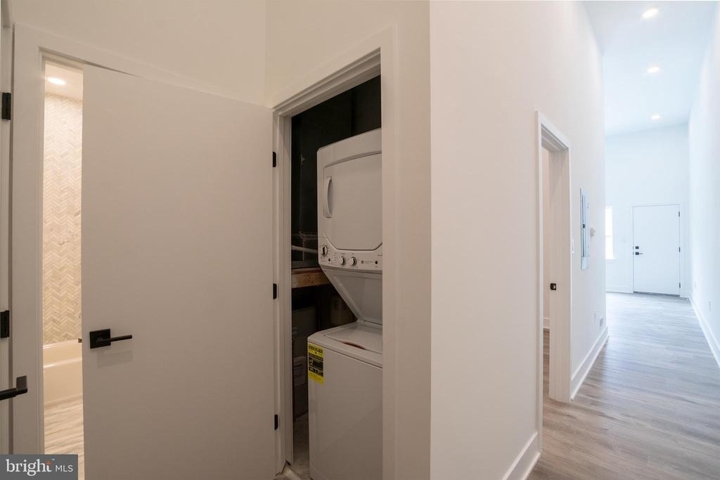 1420 Point Breeze Avenue - Photo 8