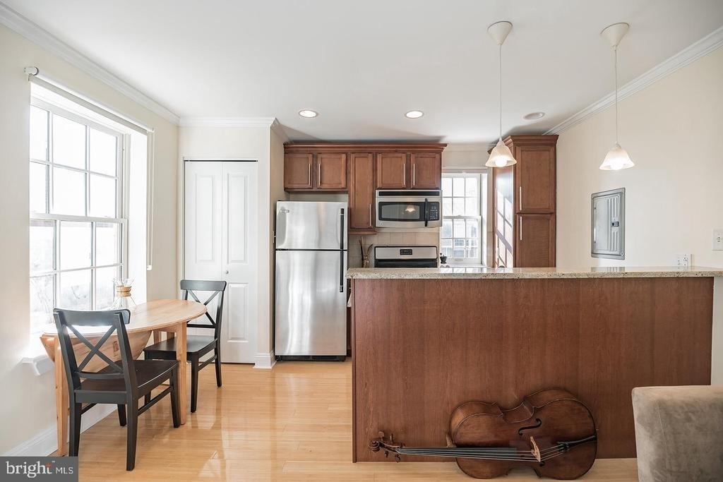 1716 Pine Street - Photo 11
