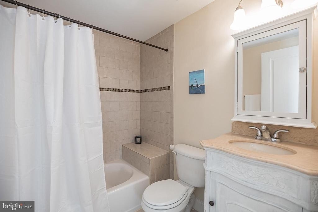 1716 Pine Street - Photo 19