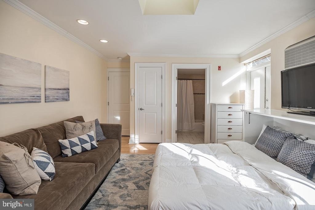1716 Pine Street - Photo 16