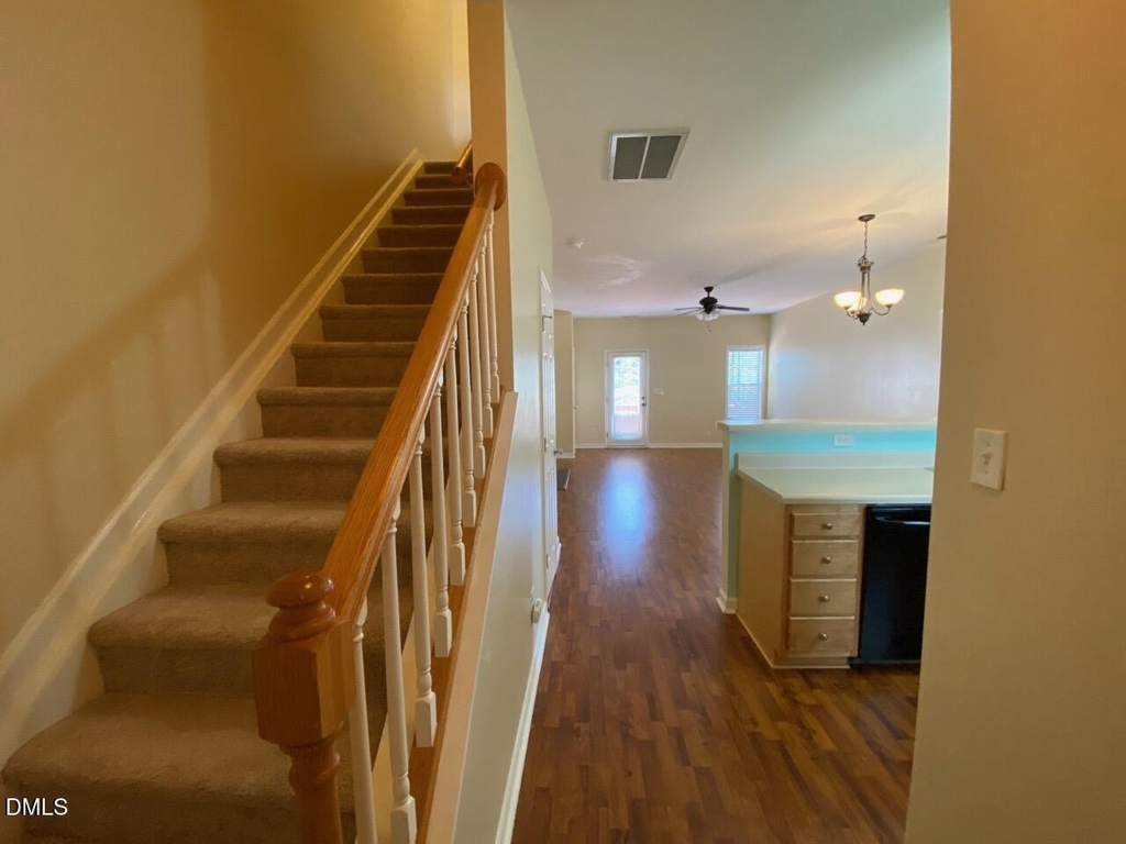 2513 Bay Harbor Drive - Photo 2