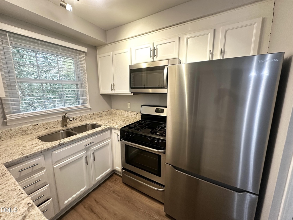 4808 Blue Bird Court - Photo 3
