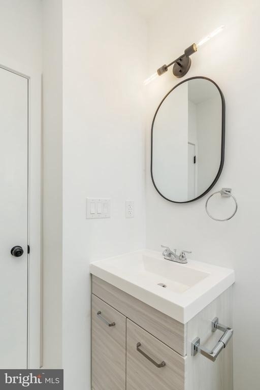 5758 Spruce Street - Photo 15