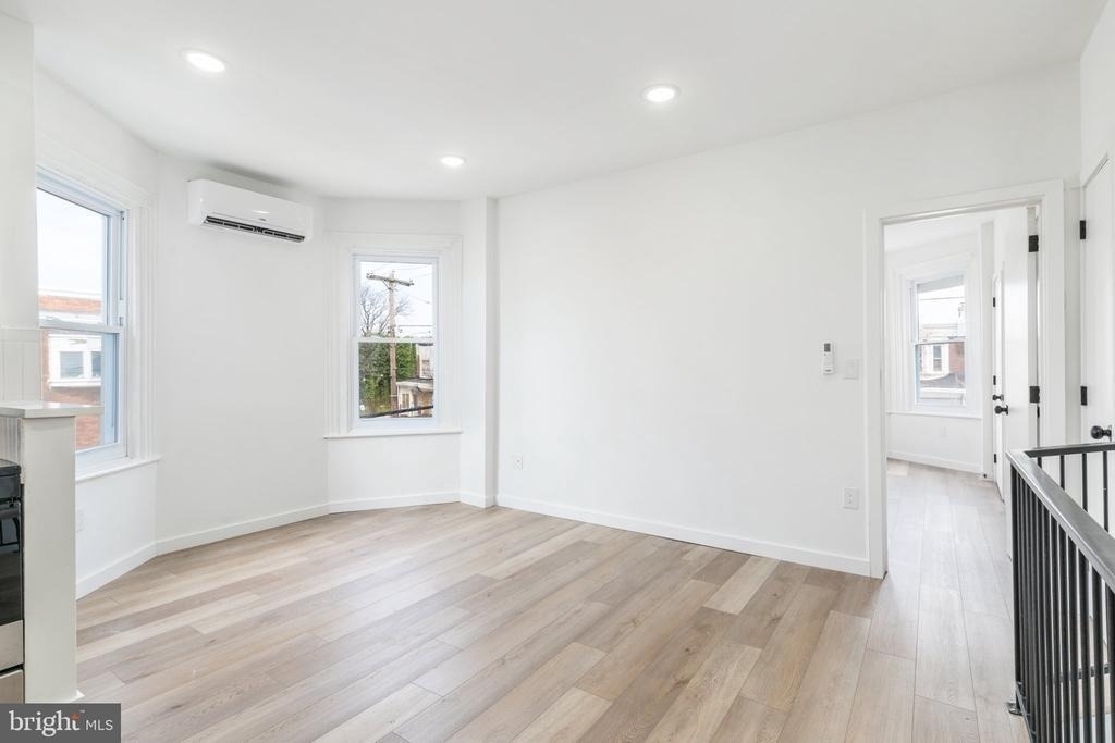 5758 Spruce Street - Photo 8