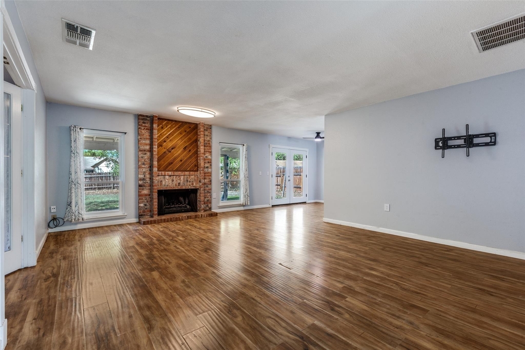 6719 Timberhill Dr - Photo 3