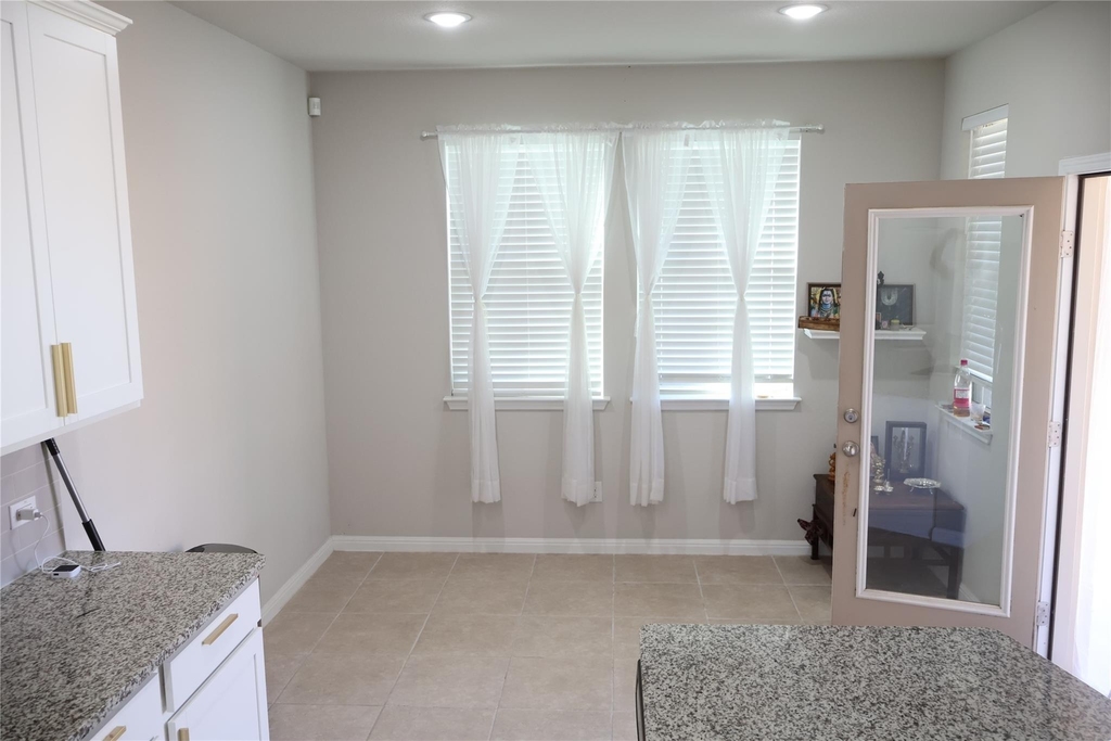 11500 Maple Leaf Way - Photo 8