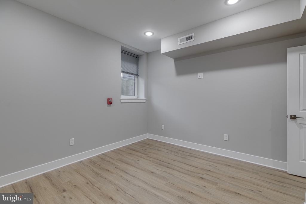 2113 W Master Street - Photo 22