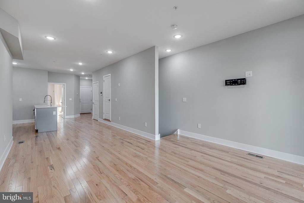 2113 W Master Street - Photo 13