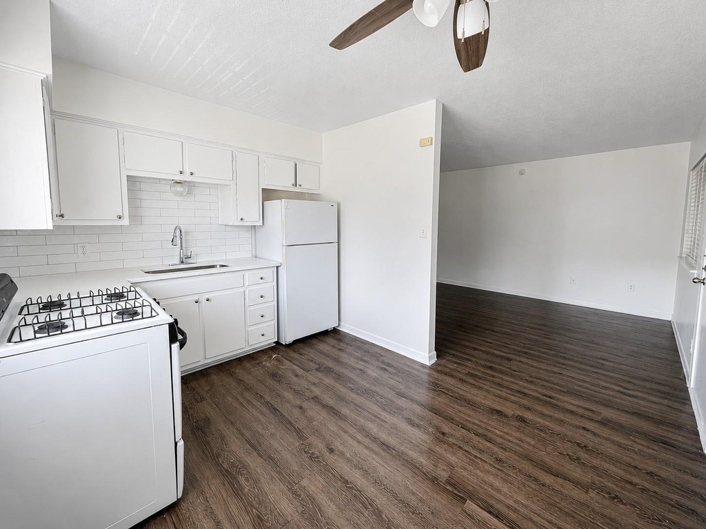 3106 Duval St - Photo 4