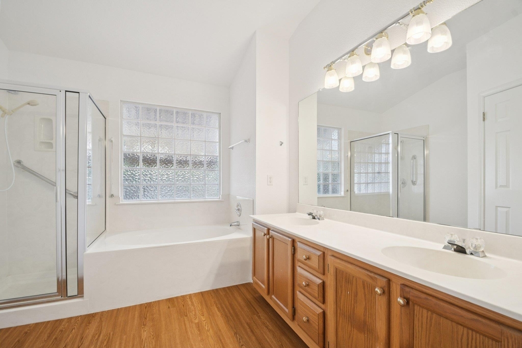 1300 Leah Ln - Photo 25