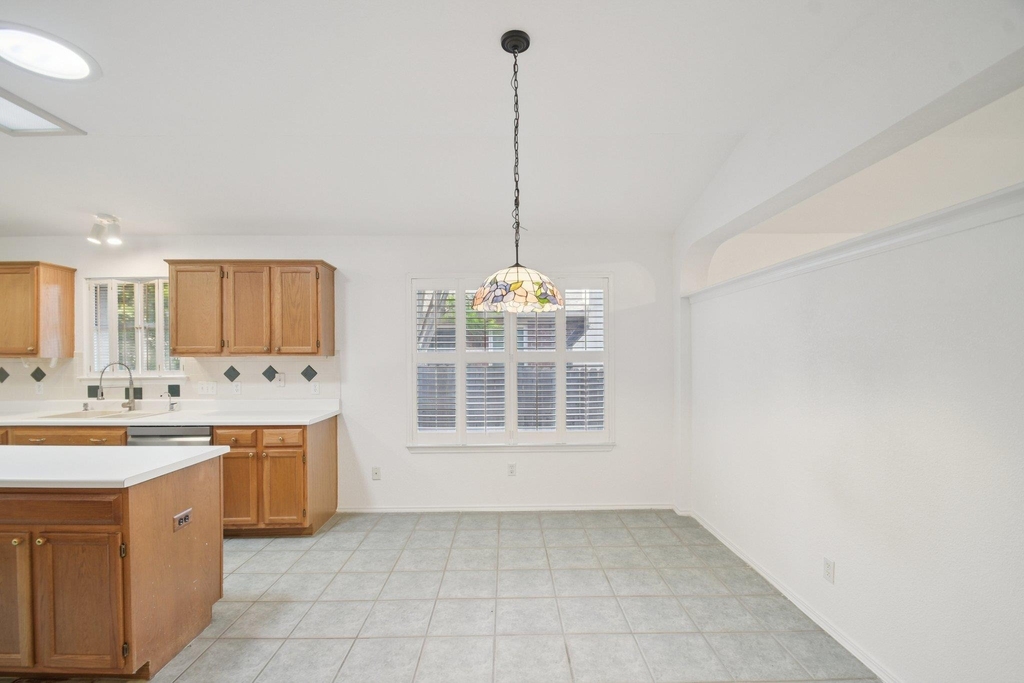 1300 Leah Ln - Photo 16