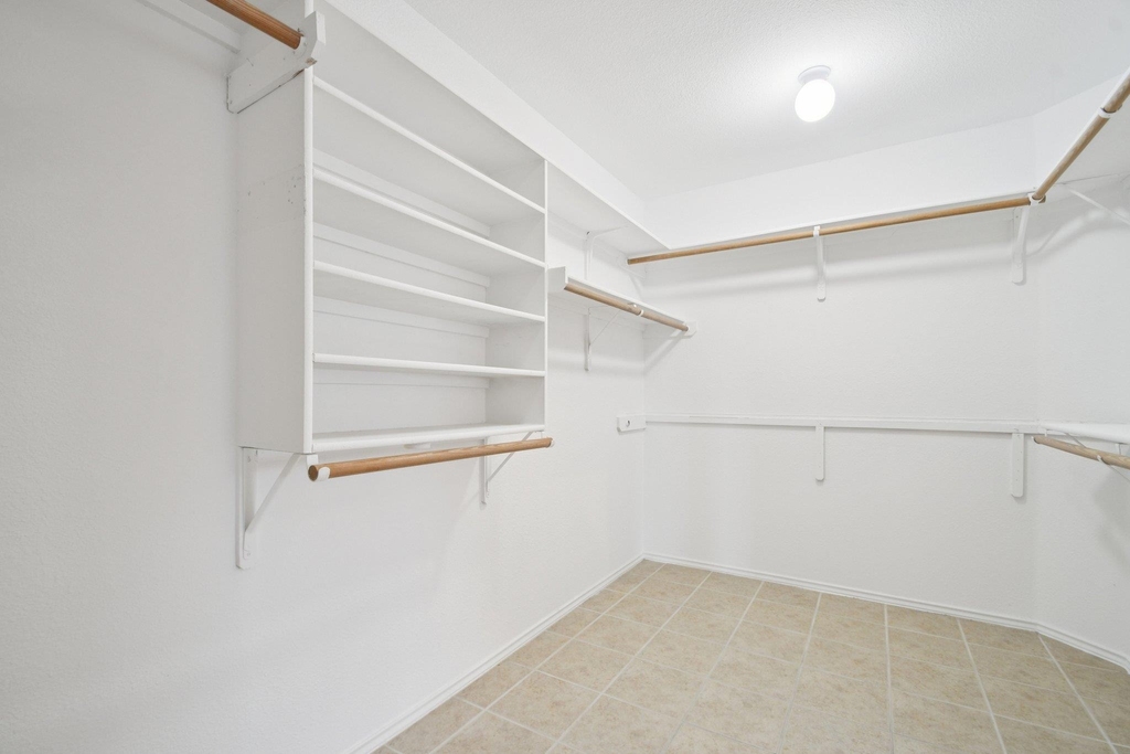 1300 Leah Ln - Photo 28