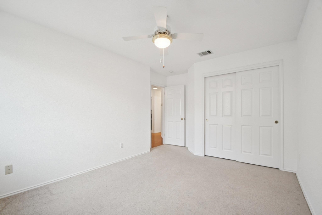 1300 Leah Ln - Photo 22