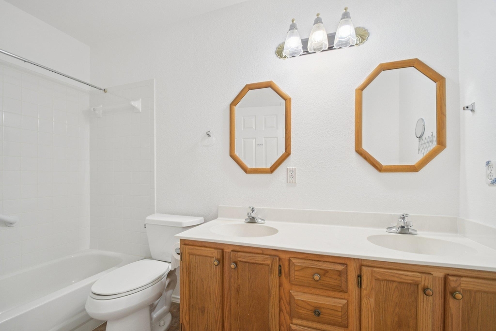 1300 Leah Ln - Photo 20