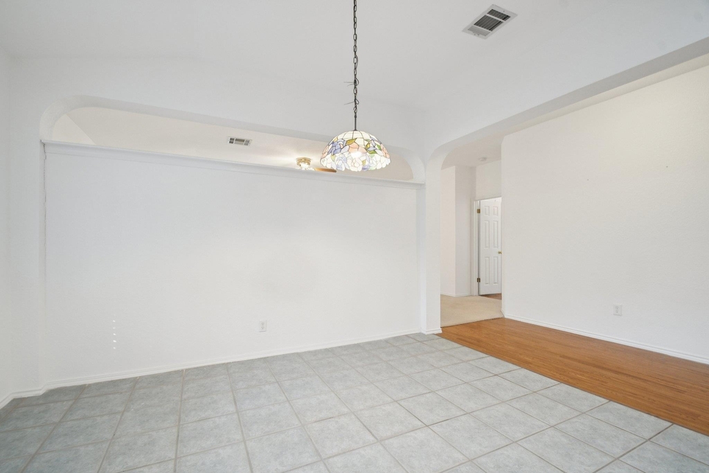 1300 Leah Ln - Photo 15