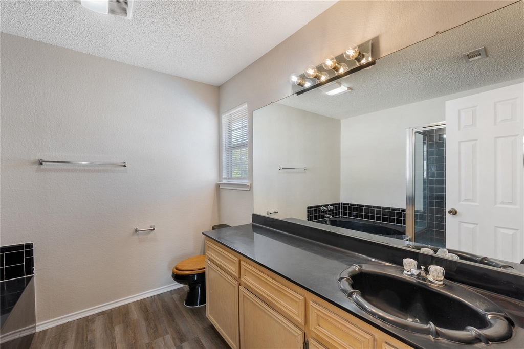 1717 Parkfield Cv - Photo 11