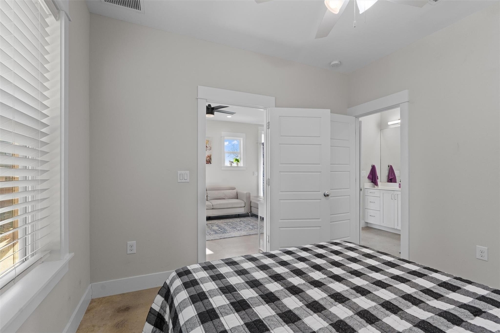 1809 Chestnut Ave - Photo 11