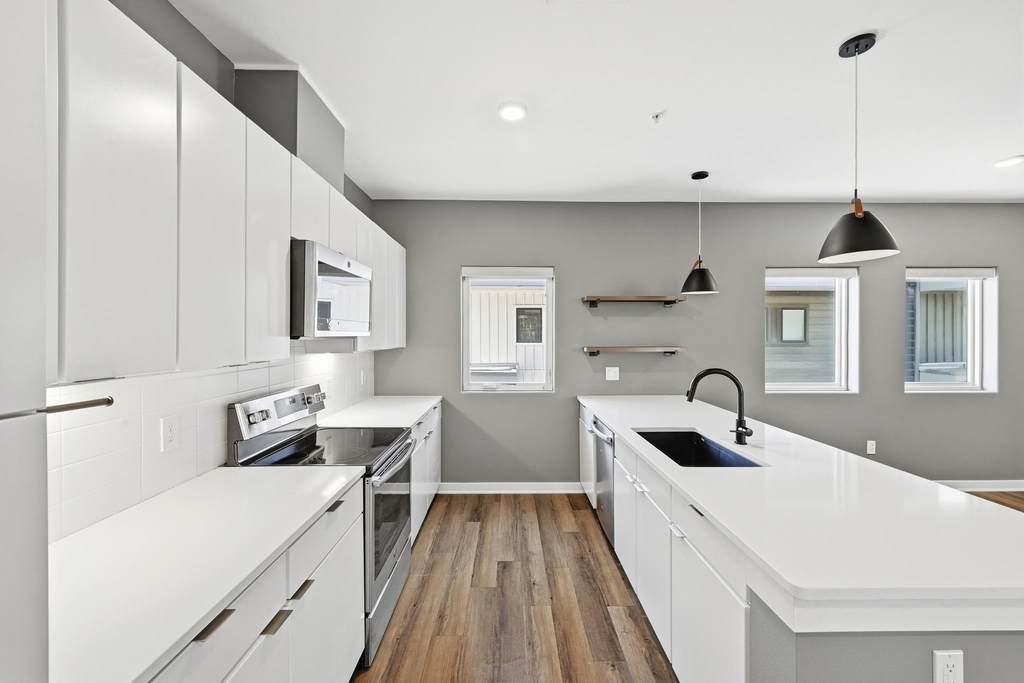 5924 S Congress Ave - Photo 10