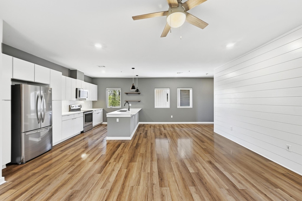 5924 S Congress Ave - Photo 4