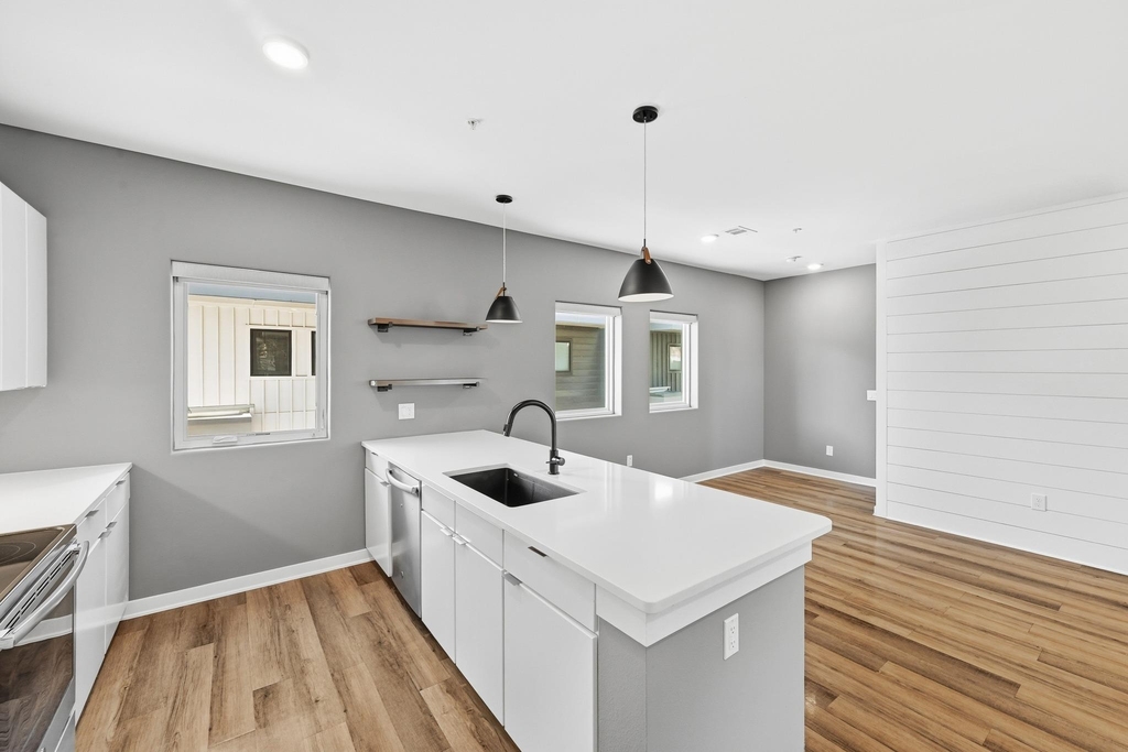 5924 S Congress Ave - Photo 9