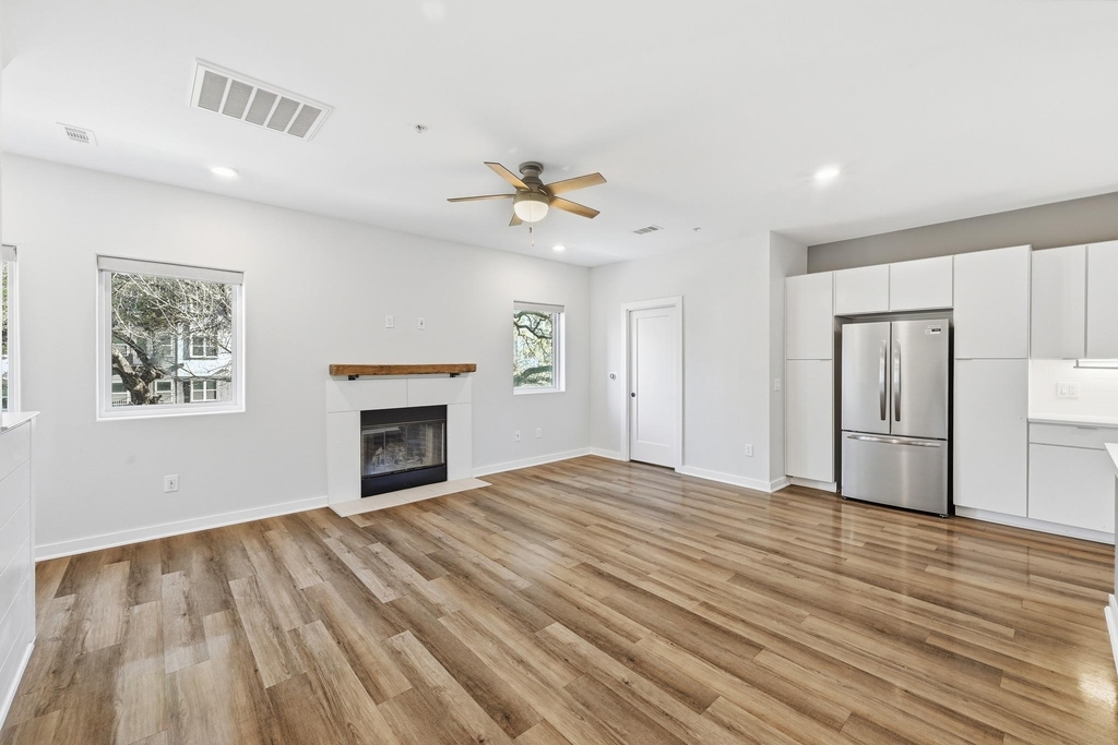 5924 S Congress Ave - Photo 6