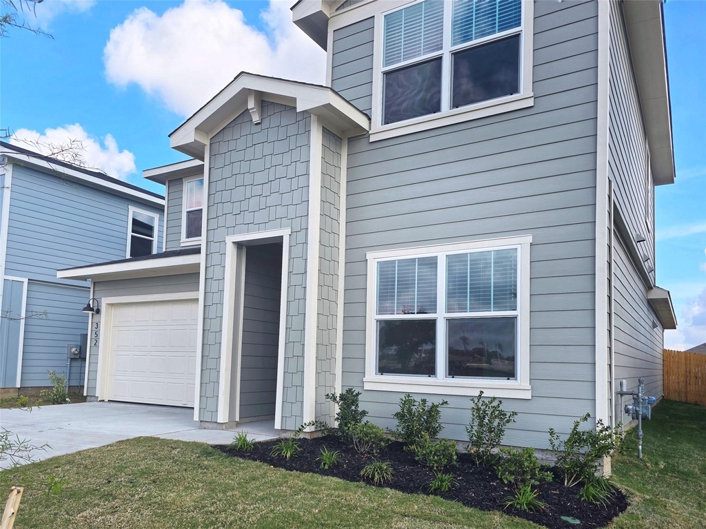 352 San Juan Trl - Photo 1