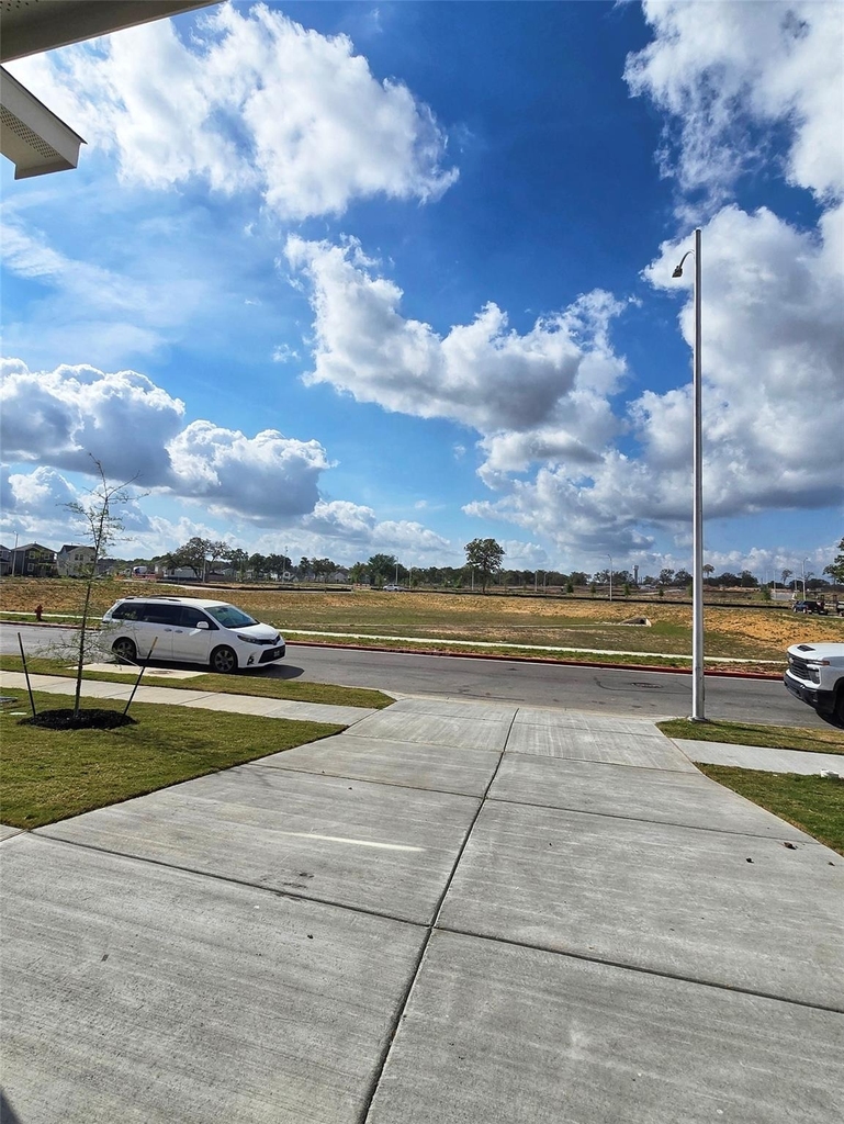 352 San Juan Trl - Photo 2
