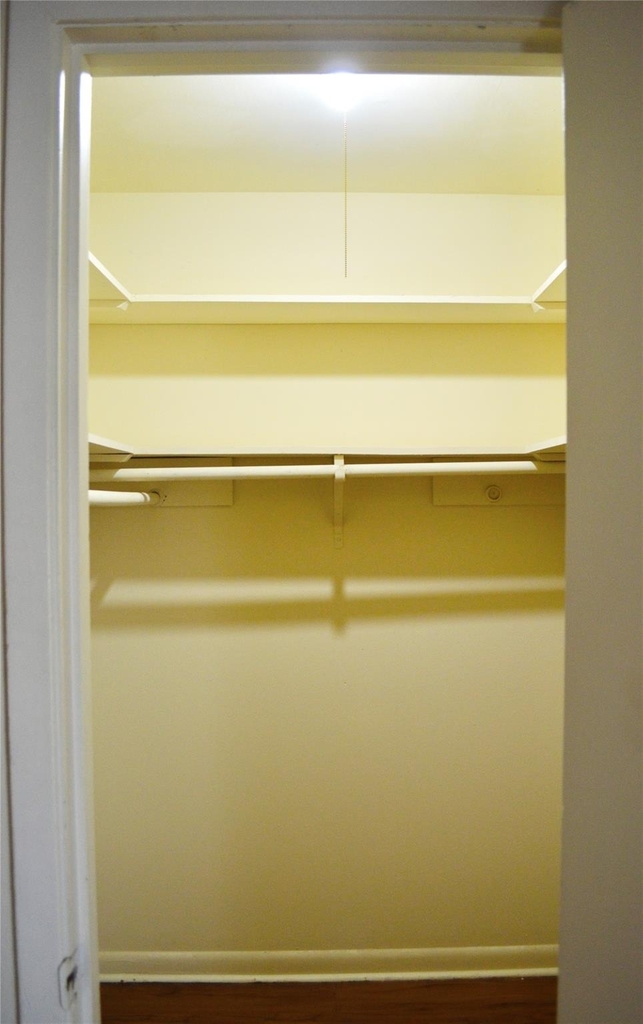 4709 Harmon Ave - Photo 8