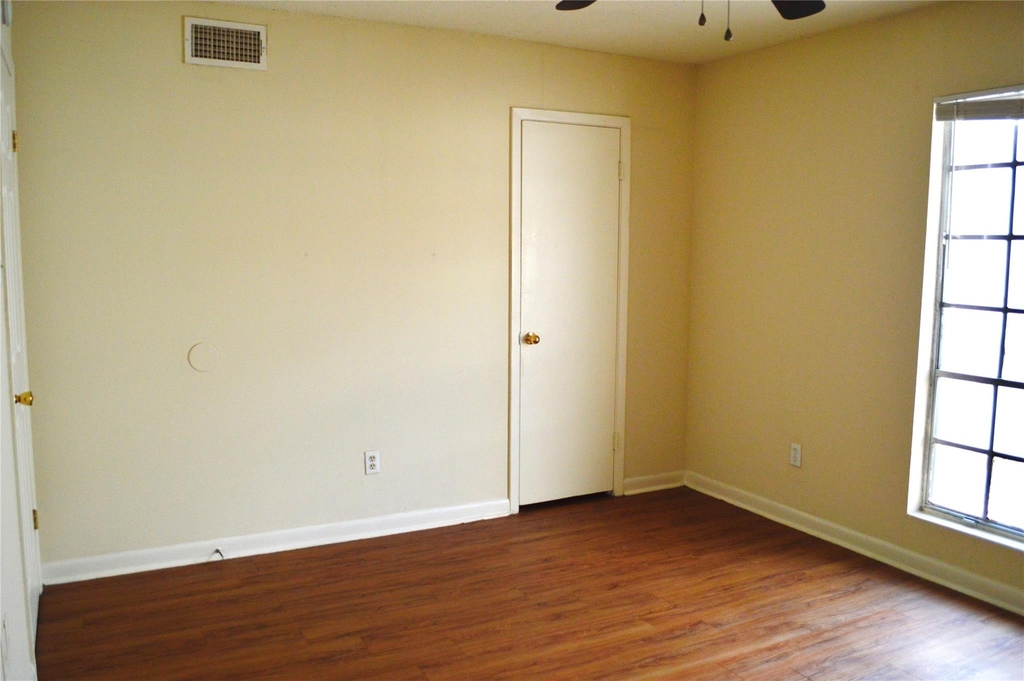4709 Harmon Ave - Photo 7